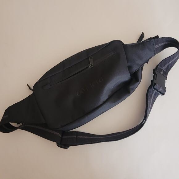 HEX Evolve Sling ECO Crossbody Bag Bag Designed in USA - Picture 1 of 8